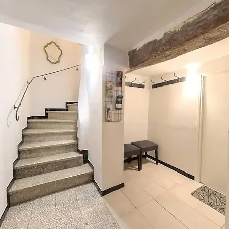 Ferienhaus Maison Mazuc- Townhouse With Terrace Pézenas